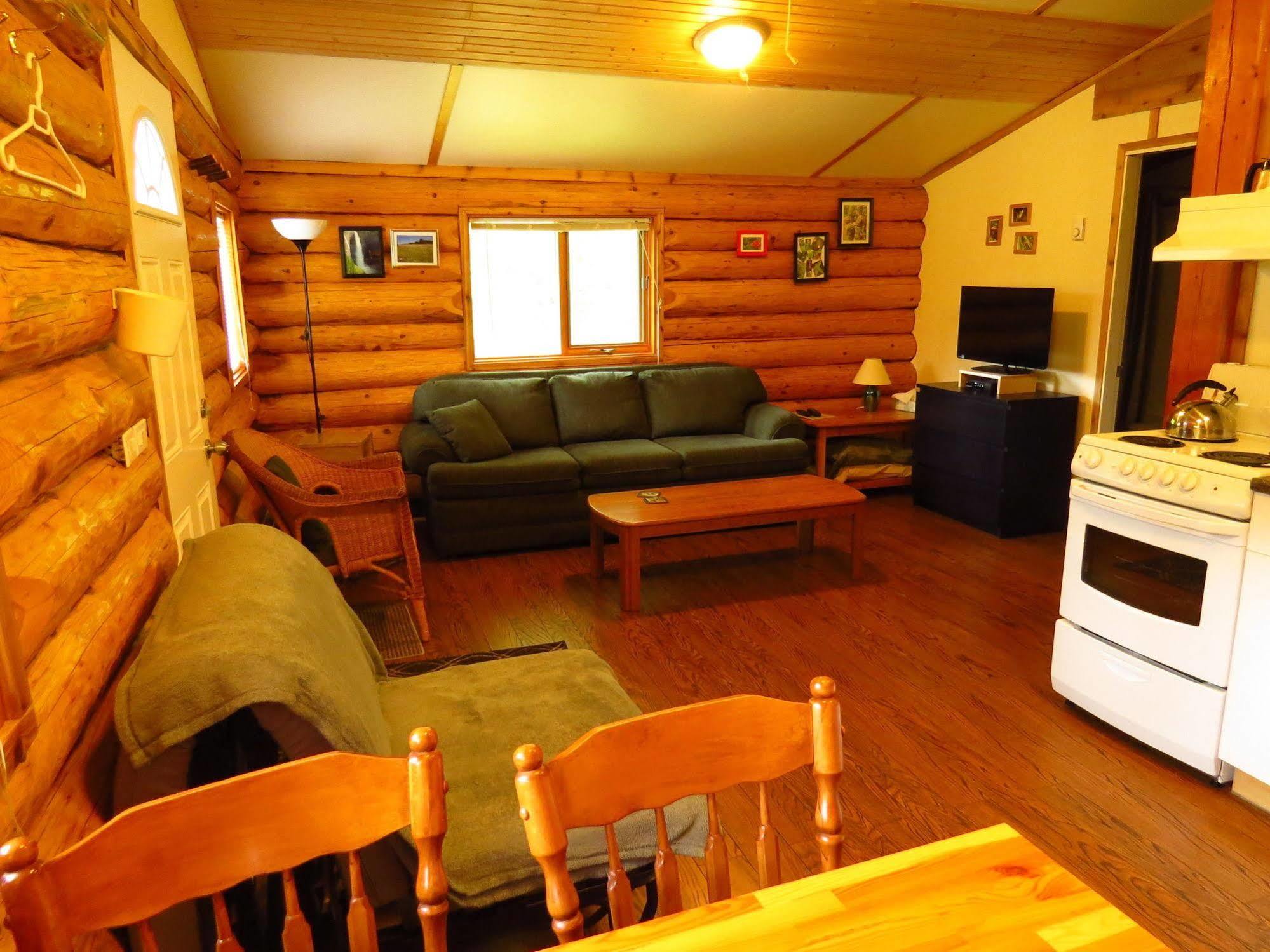 Cedar Haven Cabins And Resort 克利尔沃特 外观 照片